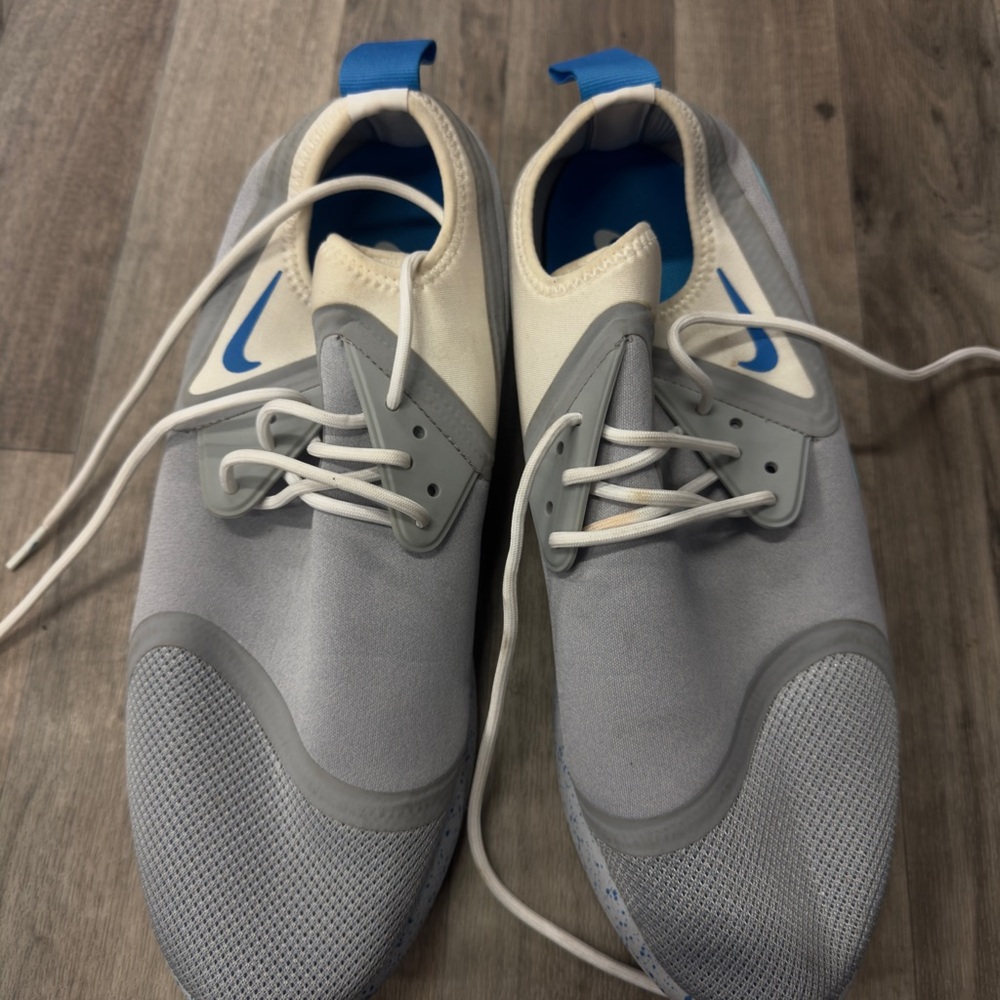 Mens Nike Lunarcharge‎ Blue and Gray Running Shoes Size 13 Pre-Owned No Box